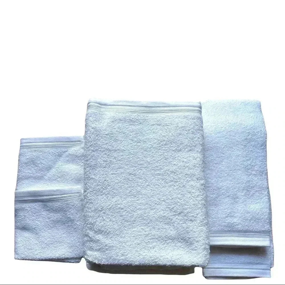 Home Expression White 6 Piece Towel 2 Sets New With Tags Very Good Quality